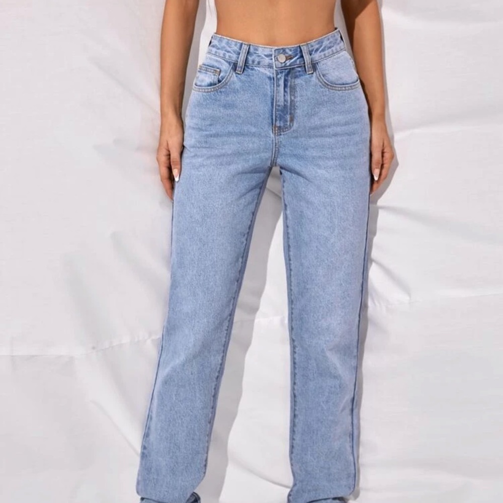 Light Denim Mom Jeans